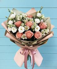 Букет цветов из:  Розы, Альстромерии и Лизиантусы в Первомайском Тамбовской области
