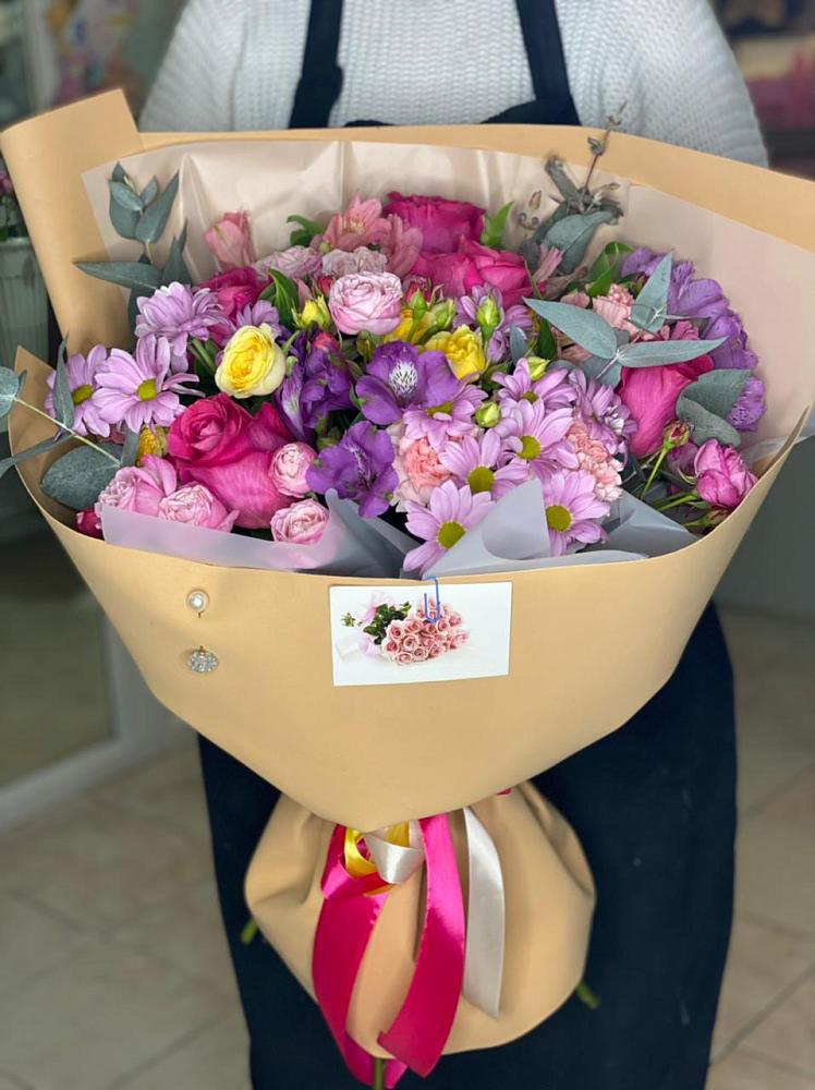 Букет цветов из: Хризантемы, Гвоздики и Альстромерии в Первомайском Тамбовской области