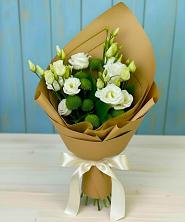 Букет цветов из:  Хризантемы и Лизиантусы в Первомайском Тамбовской области