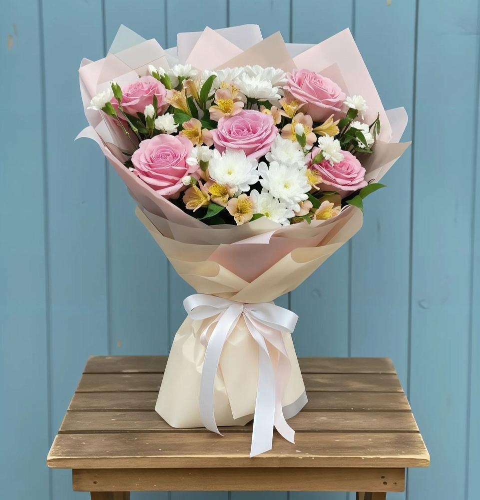 Букет цветов из: Гвоздики, Орхидеи и Розы в Первомайском Тамбовской области