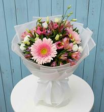 Букет цветов из:  Герберы, Альстромерии и Лизиантусы #REPLACE_PRED# Первомайском Тамбовской области