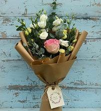 Букет цветов из:  Розы и Лизиантусы в Первомайском Тамбовской области