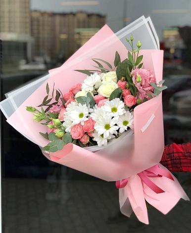 Букет цветов из: Розы, Лизиантусы и Хризантемы в Первомайском Тамбовской области
