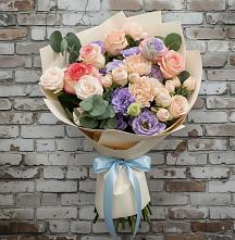 Букет цветов из:  Розы, Лизиантусы и Гвоздики в Первомайском Тамбовской области